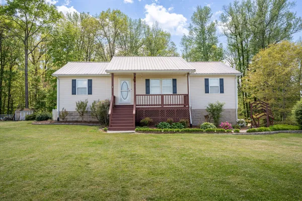 $320,000 | 9555 Highway 301, Trenton, GA 30752