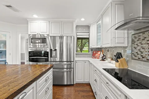 $515,000 | 130 Deerfield Cove, Lakeway, TX 78734