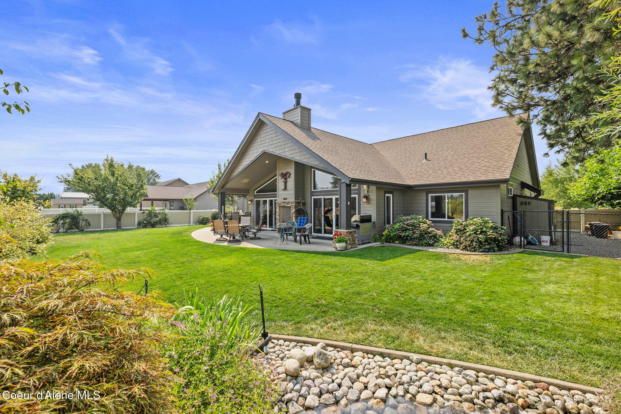 10986 North Rocking R Road Hayden, ID 83835 - Photo 30 of 43 Landscaping