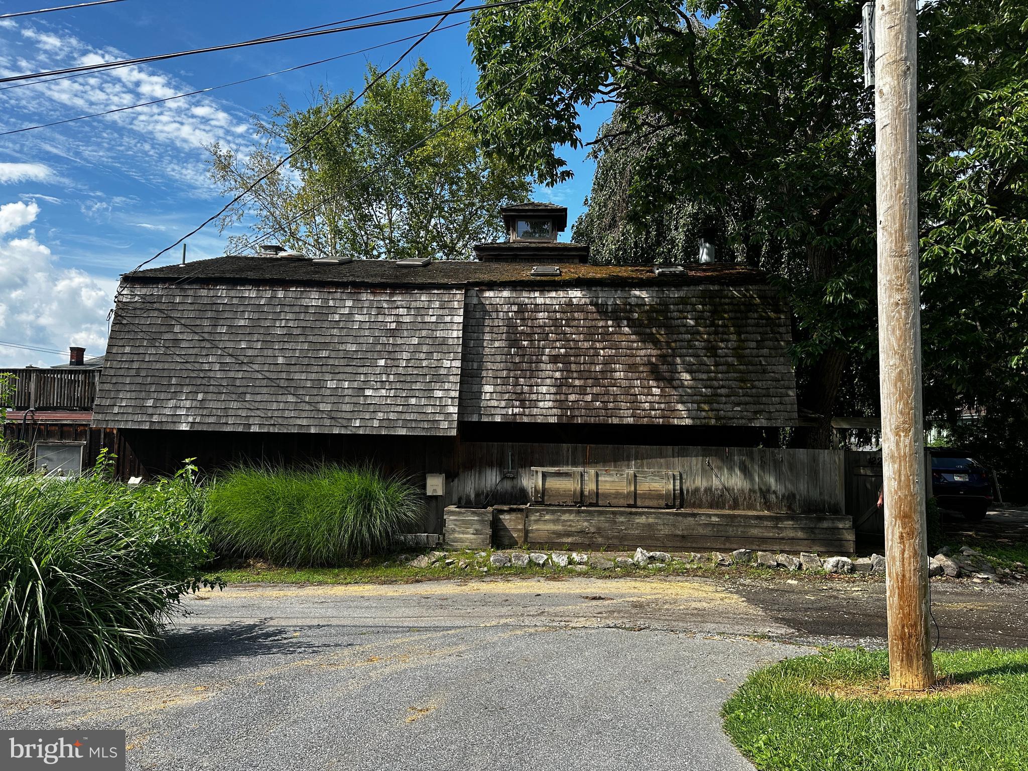 4222 Penn Avenue Sinking Spring, PA 19608 - Photo 5 of 12 Gallery Image 5