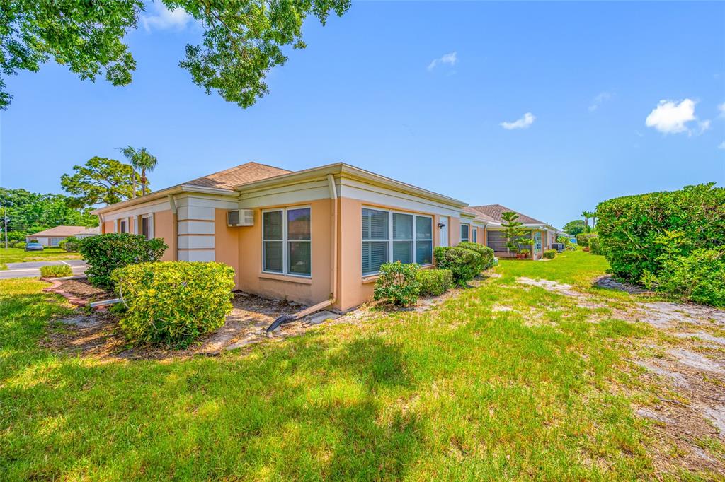 8440 Brentwood Road Seminole, FL 33777 - Photo 18 of 24