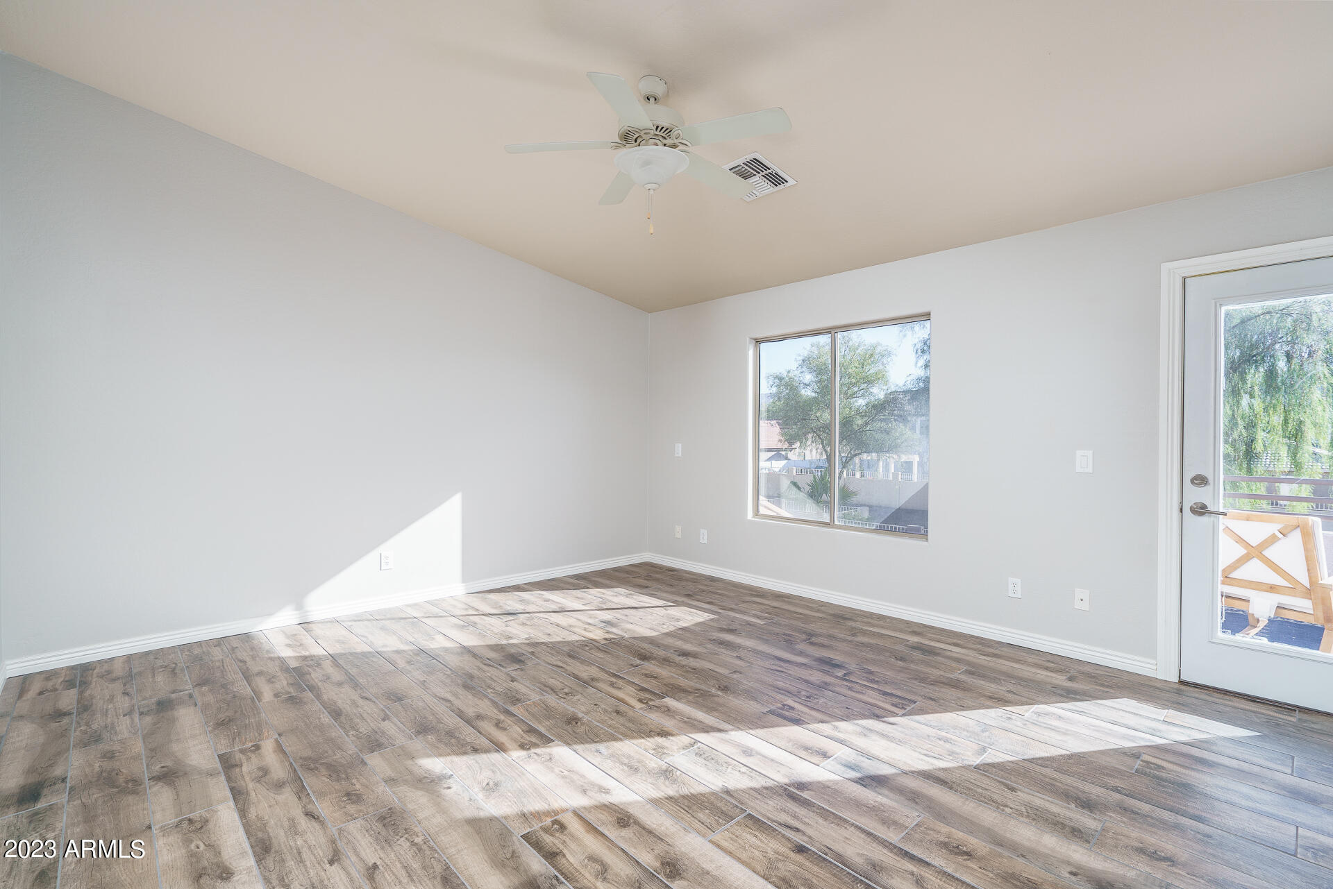 2311 West Darrel Road Phoenix, AZ 85041 - Photo 17 of 37 17) MASTER UP