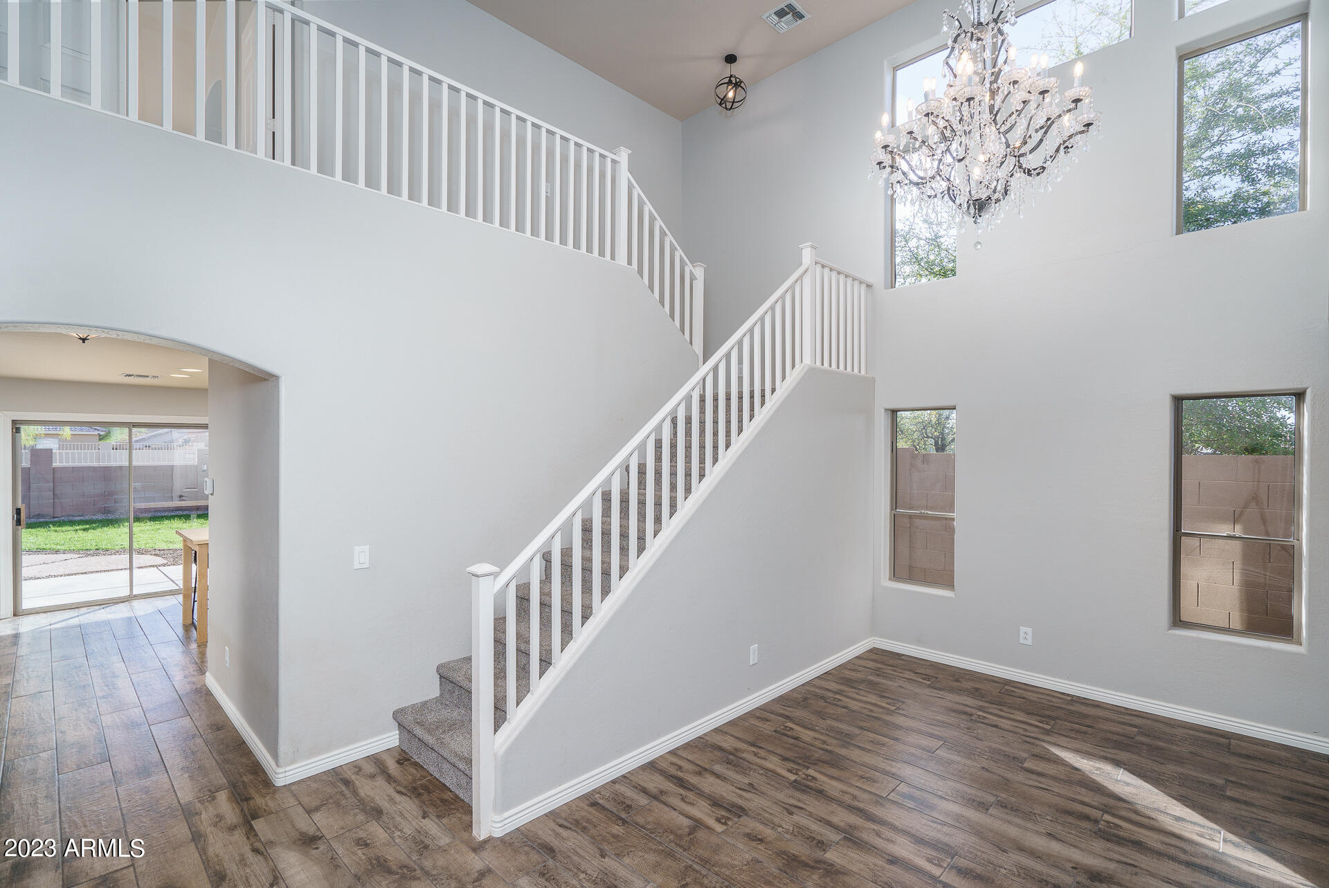 2311 West Darrel Road Phoenix, AZ 85041 - Photo 5 of 37 5) FORMAL LIVING