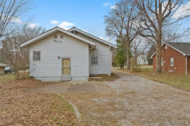 $95,000 | 1501 North Keebler Avenue, Collinsville, IL 62234