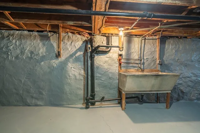 $409,000 | 6 Ludington Road, Worcester, MA 01602