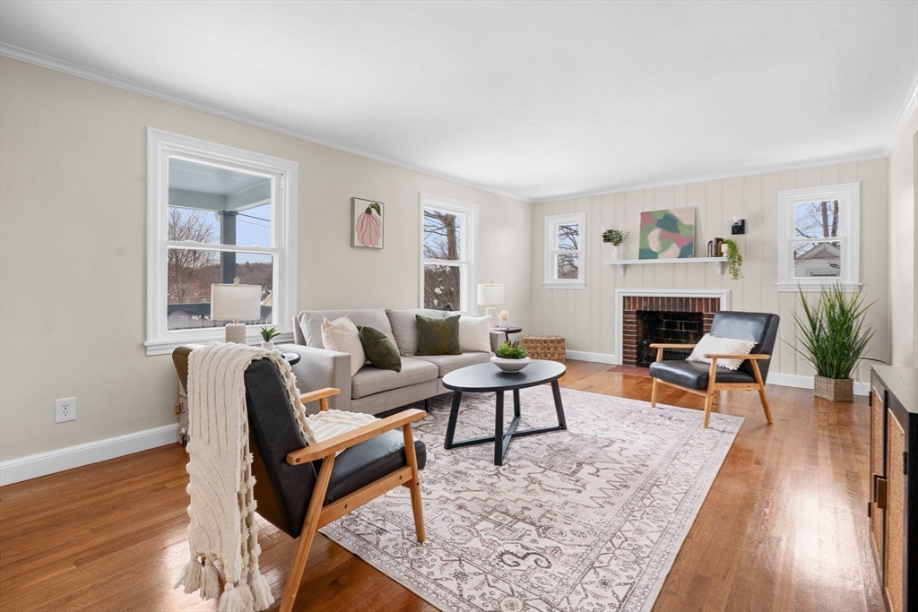 6 Ludington Road Worcester, MA 01602 - Photo 8 of 32