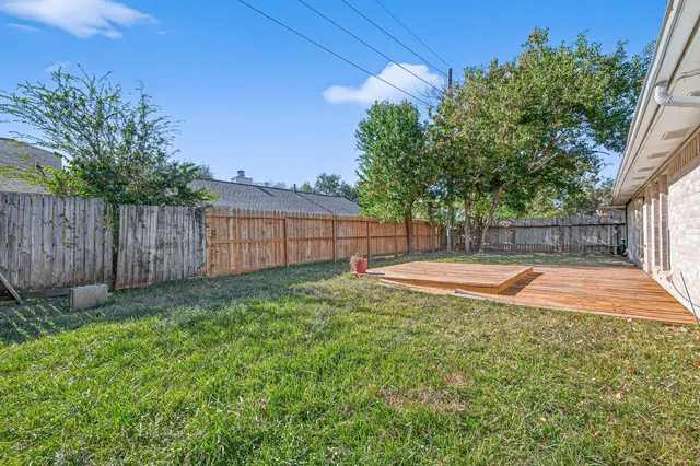 $2,150 | 3210 Kempwood Drive, Sugar Land, TX 77479