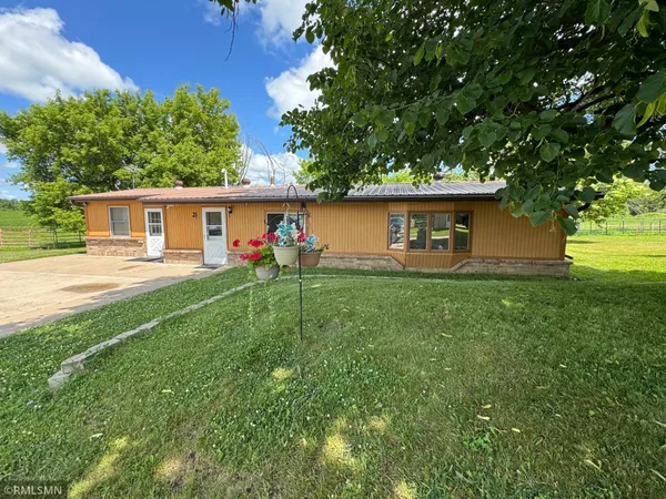 $459,900 | 41806 Davenport Street Northeast, Braham, MN 55006