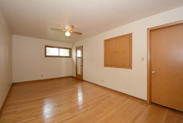 $1,700 | 716 West Rock Place, Unit B, Glendale, WI 53209