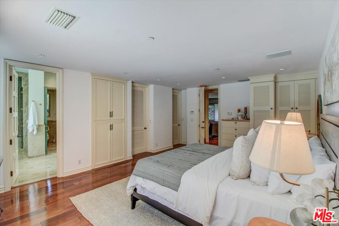 15526 Hamner Drive Los Angeles, CA 90077 - Photo 14 of 30