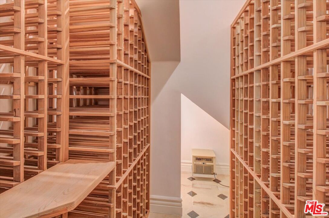 15526 Hamner Drive Los Angeles, CA 90077 - Photo 24 of 30