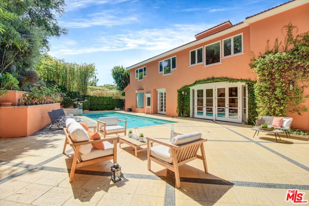 15526 Hamner Drive Los Angeles, CA 90077 - Photo 26 of 30