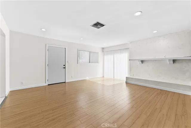 $1,195,000 | 15210 Cohasset Street, Van Nuys, CA 91405