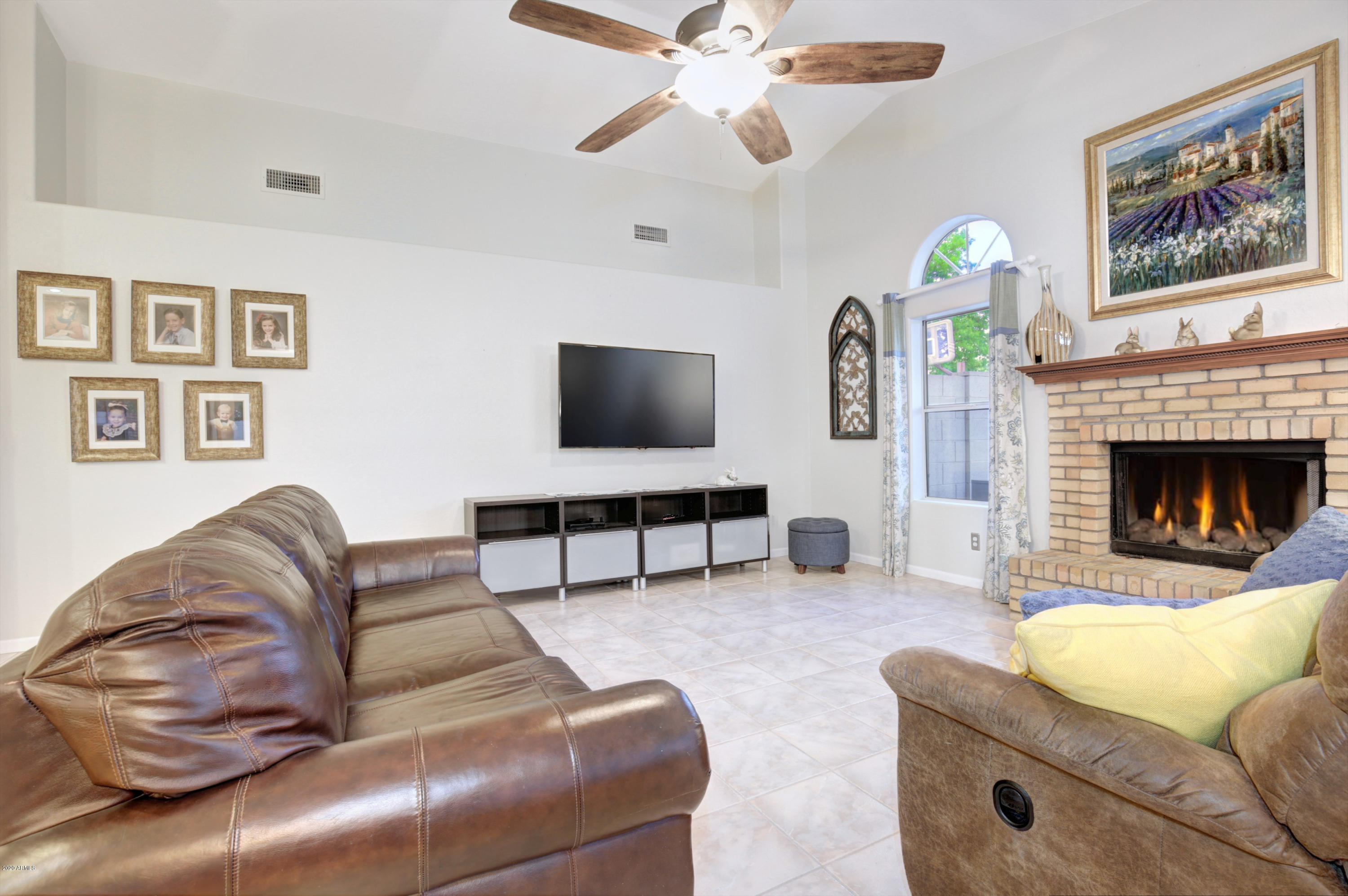 19 North Riata Street Gilbert, AZ 85234 - Photo 20 of 46 living room2