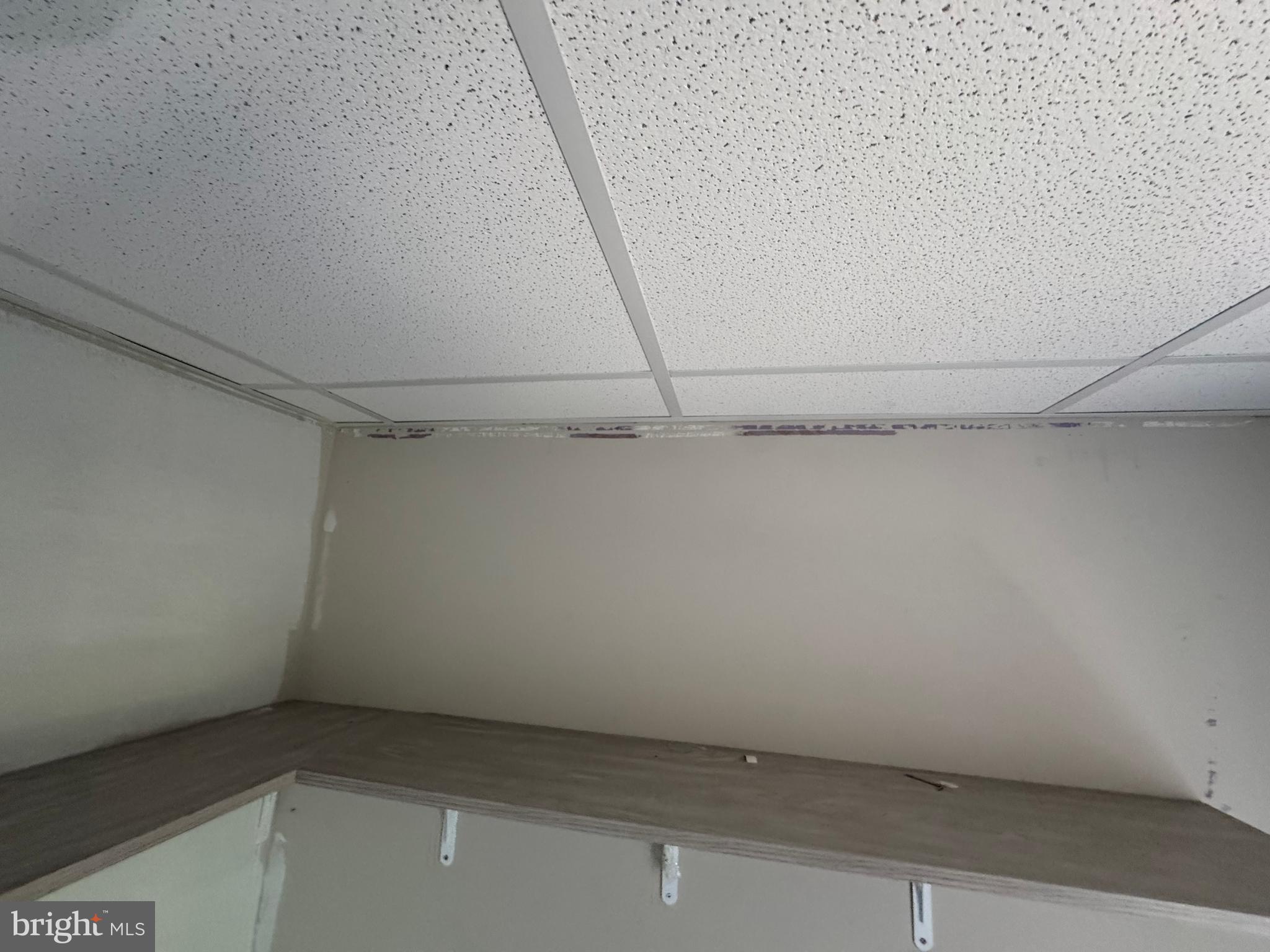395 Tansboro Road Berlin, NJ 08009 - Photo 29 of 47 a view of a room