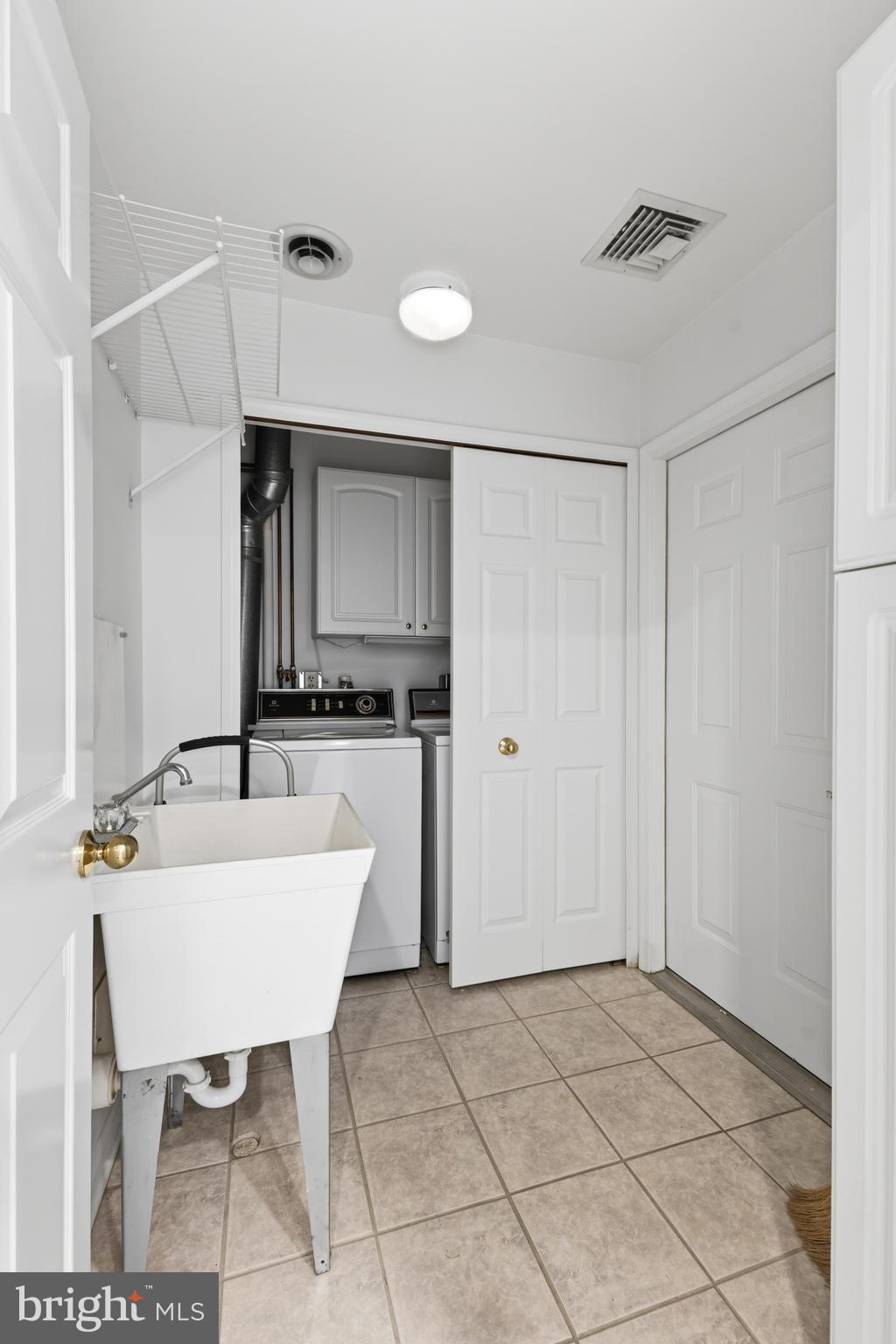 3301 Shellers Bend, Unit 941 State College, PA 16801 - Photo 17 of 29