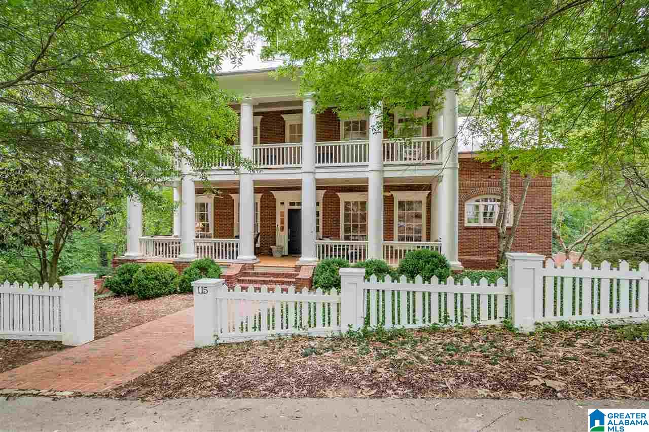 115 Oak Circle Hayden, AL 35079 - Photo 1 of 50