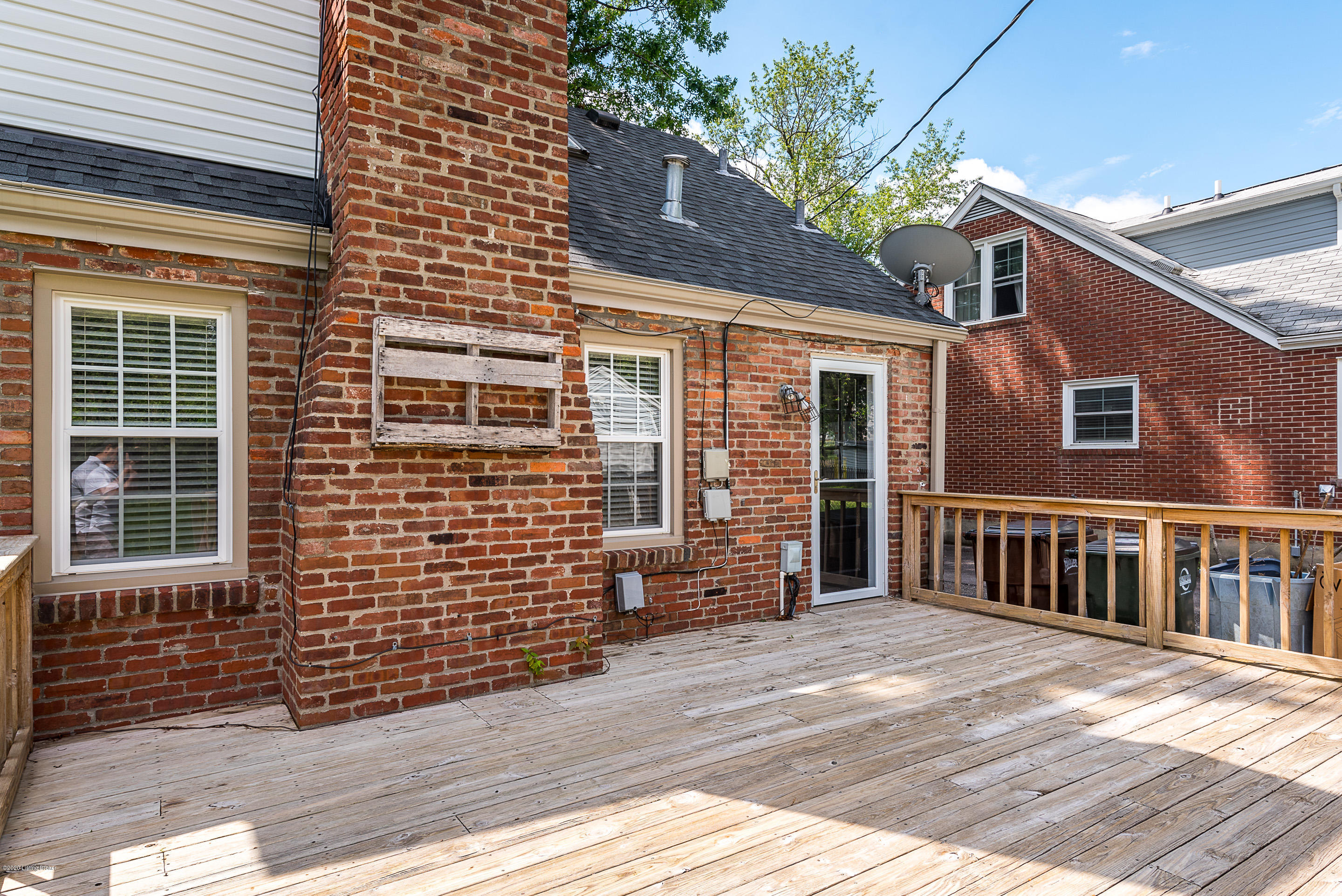 4005 Springhill Road Louisville, KY 40207 - Photo 18 of 23 A SH Rear Deck