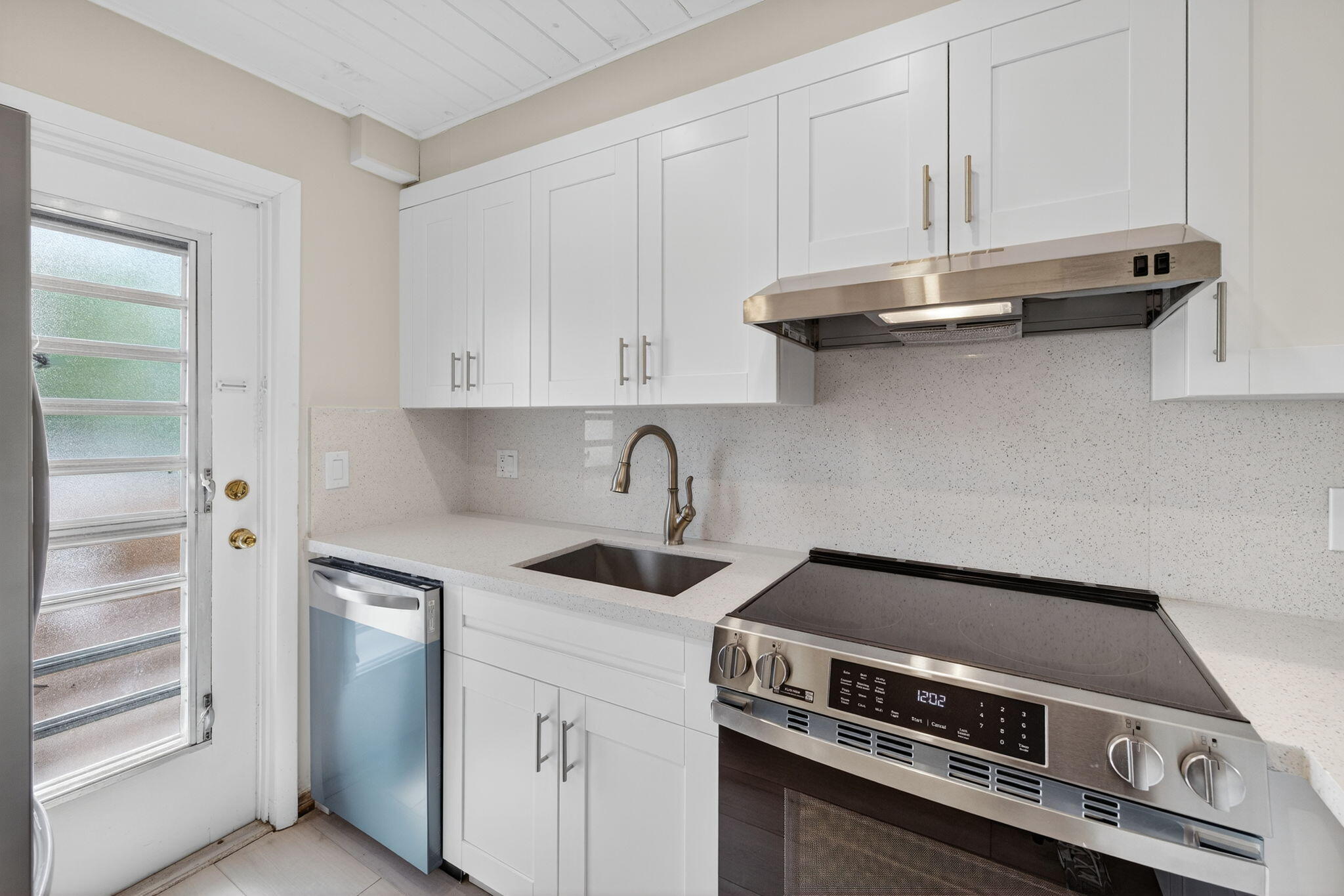 2050 Northeast 39th Street, Unit 210S Lighthouse Point, FL 33064 - Photo 15 of 45 20-web-or-mls-699A1990