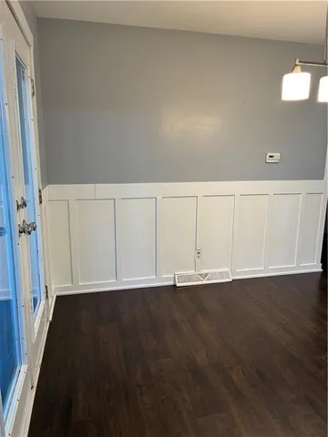 $190,000 | 1809 West Main Street, Blue Springs, MO 64015