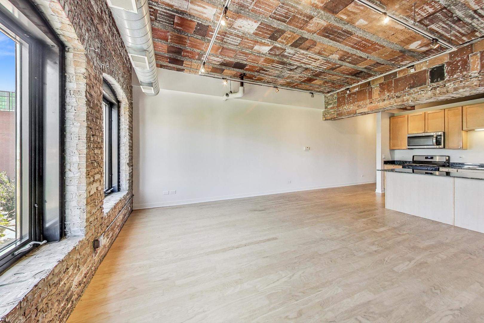 222 South Racine Avenue, Unit 302 Chicago, IL 60607 - Photo 8 of 20