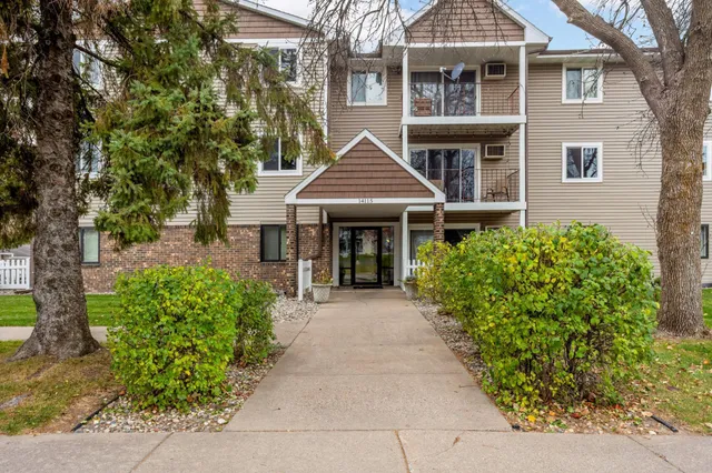 $139,900 | 14115 Pennock Avenue, Unit 303, Apple Valley, MN 55124