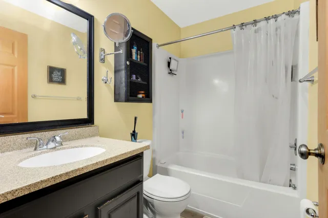 $139,900 | 14115 Pennock Avenue, Unit 303, Apple Valley, MN 55124