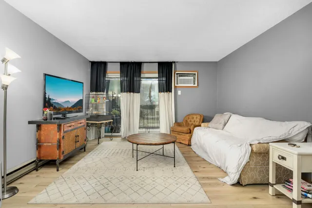 $139,900 | 14115 Pennock Avenue, Unit 303, Apple Valley, MN 55124