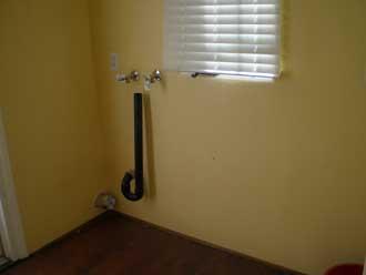 529 West Almeria Road Phoenix, AZ 85003 - Photo 7 of 8 Laundry Room