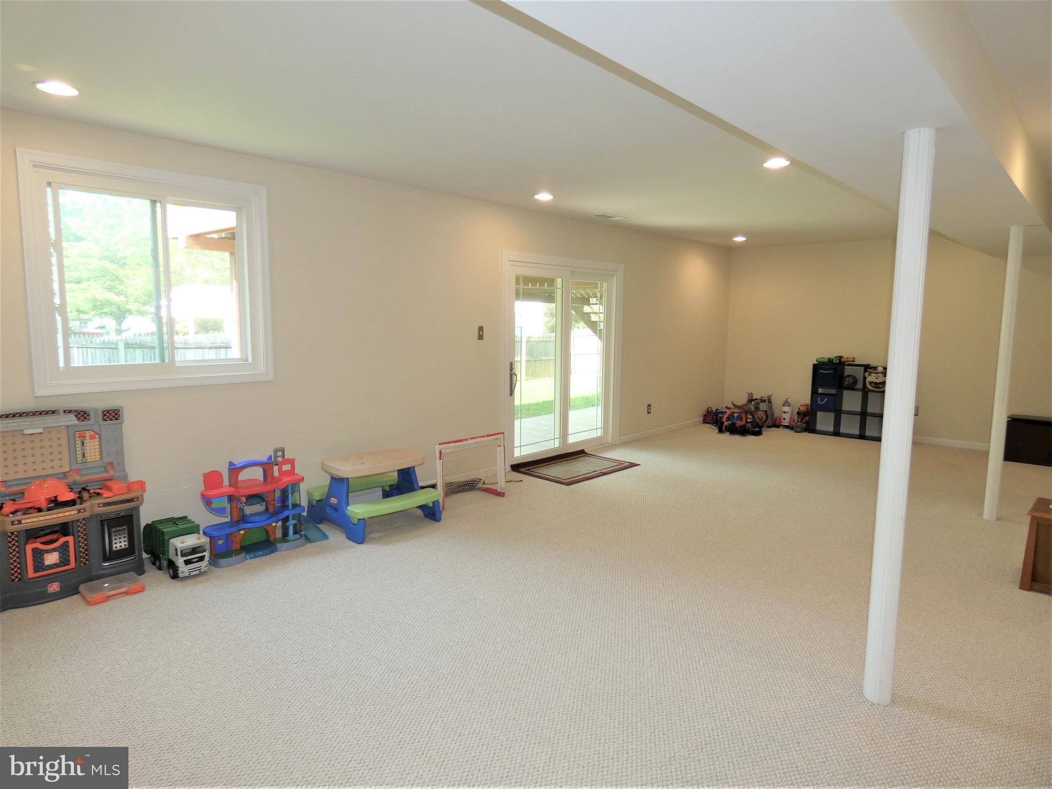 7829 Miller Fall Road Derwood, MD 20855 - Photo 32 of 42 Gallery Image 32