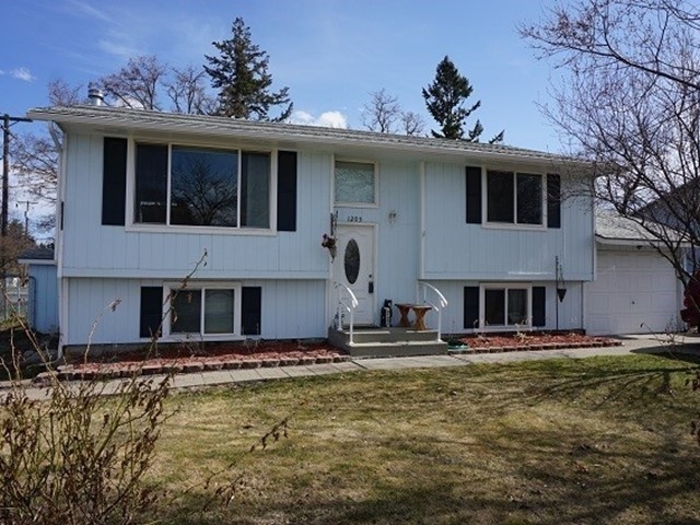 1205 South Evergreen Road Spokane Valley, WA 99037 - Photo 1 of 22
