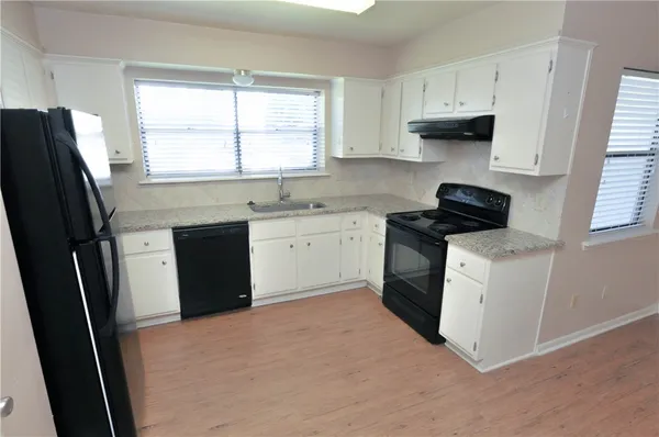 $1,995 | 1006 Hardwood Lane, College Station, TX 77840