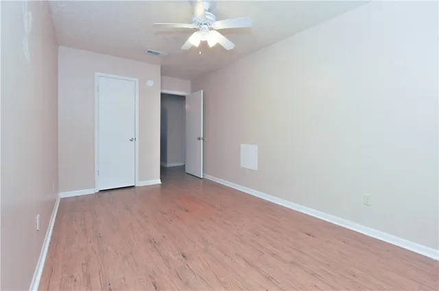 $2,000 | 1006 Hardwood Lane, College Station, TX 77840