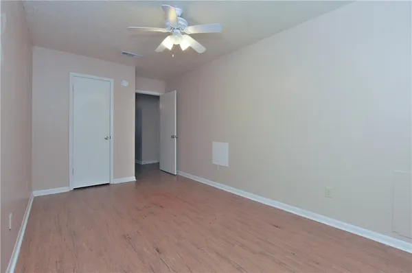 $1,995 | 1006 Hardwood Lane, College Station, TX 77840