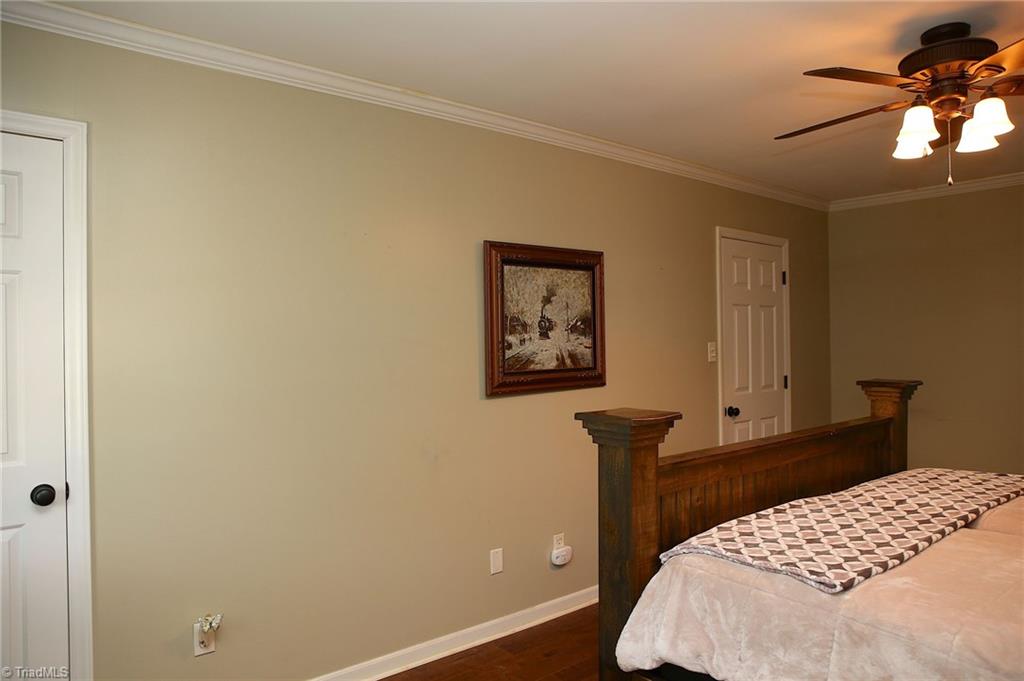 1119 Mapleview Court High Point, NC 27265 - Photo 29 of 50
