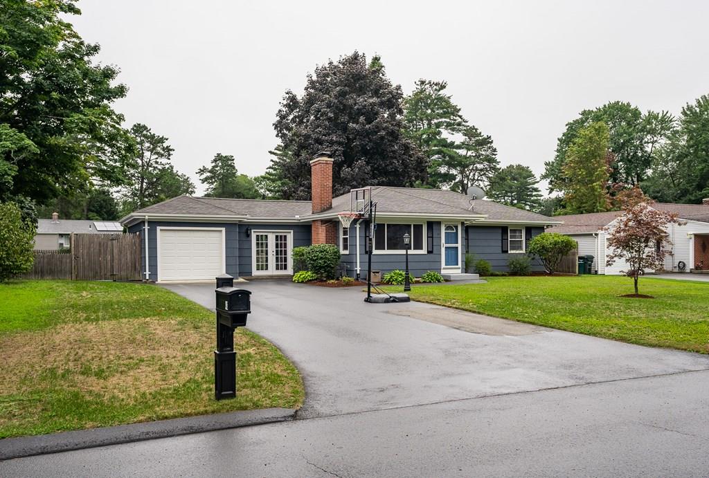 43 Briarcliff Street Springfield, MA 01128 - Photo 2 of 42 Gallery Image 2