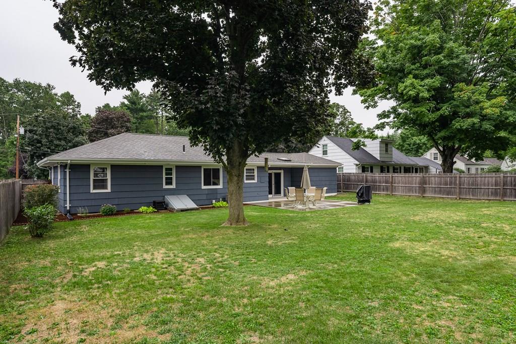 43 Briarcliff Street Springfield, MA 01128 - Photo 8 of 42 Gallery Image 8