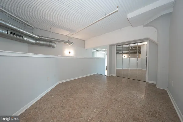 $439,000 | 2200-28 Arch Street, Unit 913, Philadelphia, PA 19103