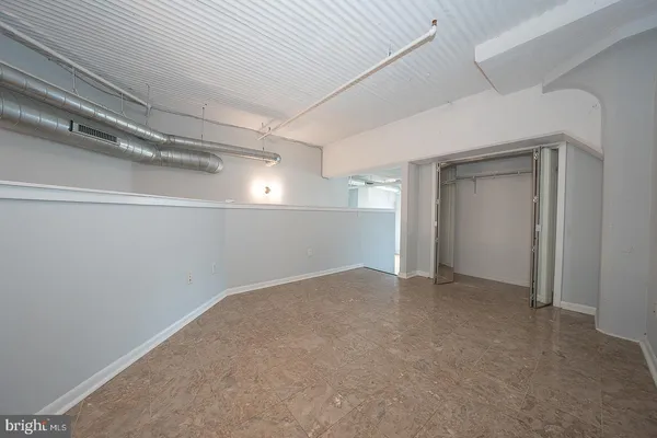 $439,000 | 2200-28 Arch Street, Unit 913, Philadelphia, PA 19103