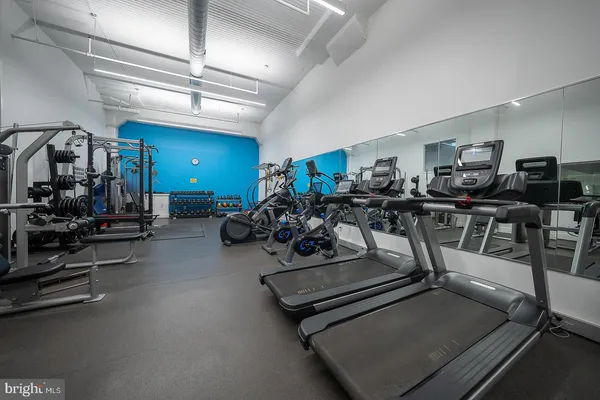 $439,000 | 2200-28 Arch Street, Unit 913, Philadelphia, PA 19103