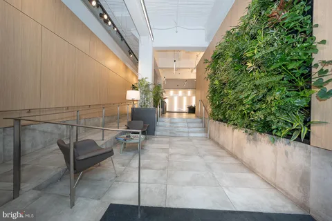 $419,000 | 2200-28 Arch Street, Unit 913, Philadelphia, PA 19103