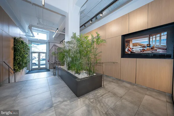 $439,000 | 2200-28 Arch Street, Unit 913, Philadelphia, PA 19103