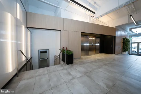 $419,000 | 2200-28 Arch Street, Unit 913, Philadelphia, PA 19103