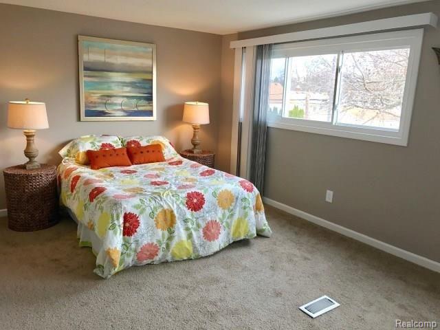 6737 Pelham Road Allen Park, MI 48101 - Photo 11 of 19 8.jpg