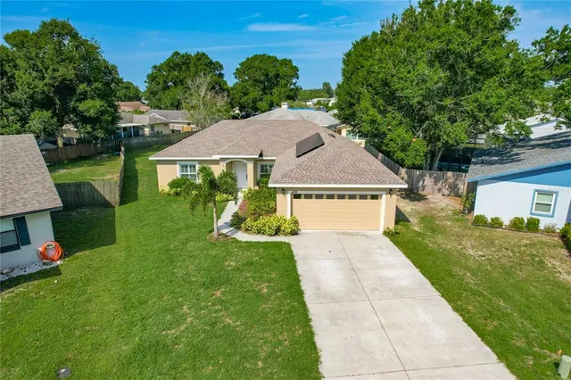 $340,000 | 439 Lake Daisy Drive, Winter Haven, FL 33884
