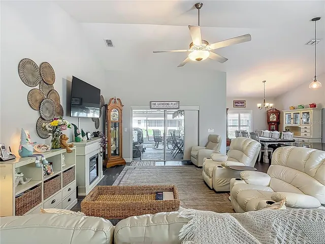 $340,000 | 439 Lake Daisy Drive, Winter Haven, FL 33884