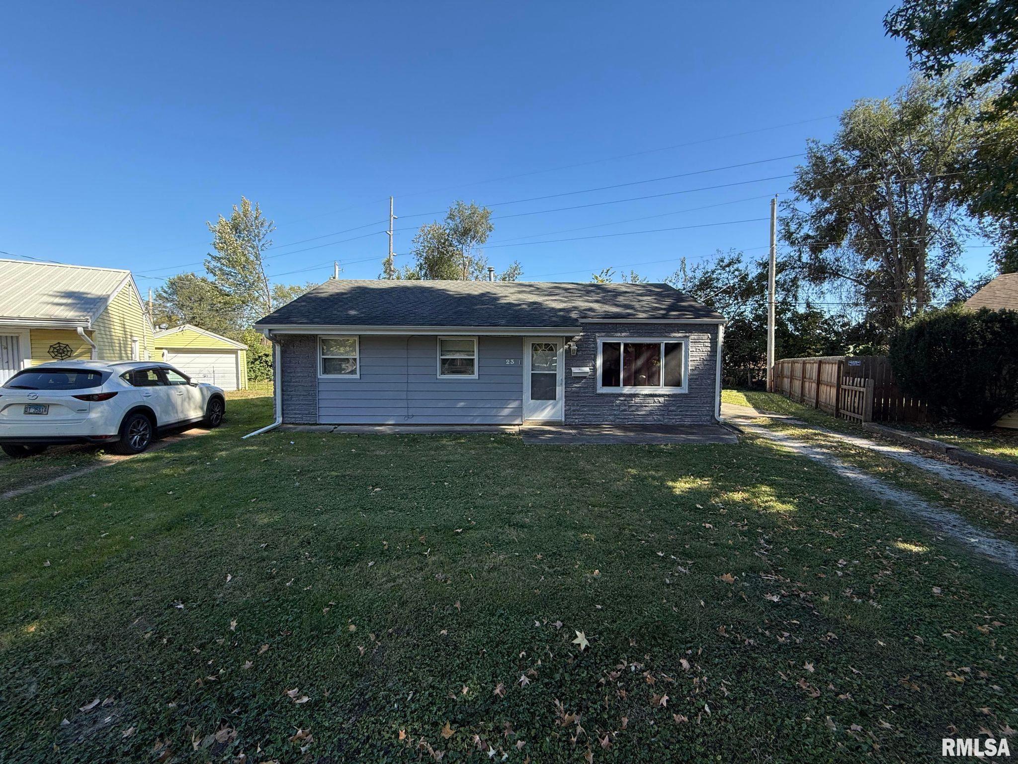 23 Bunn Court Springfield, IL 62703 - Photo 3 of 14 Gallery Image 3