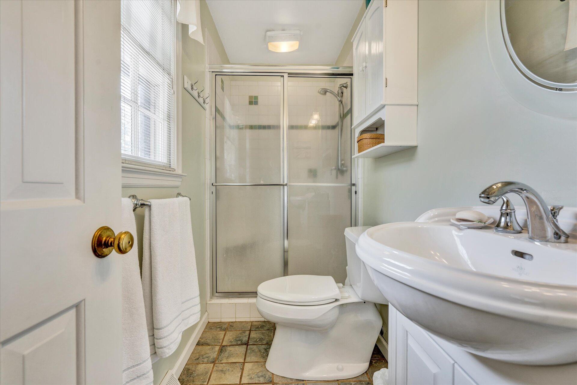 7007 Crown Road Roanoke, VA 24018 - Photo 19 of 35 19-DSC3019