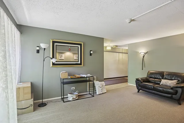 $139,999 | 315 Marengo Avenue, Unit 2H, Forest Park, IL 60130