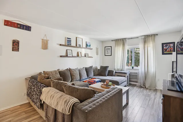 $139,999 | 315 Marengo Avenue, Unit 2H, Forest Park, IL 60130